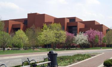 Hotel dekat Universitas Ball State