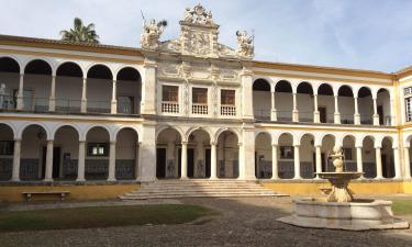 Hotels near Evora University