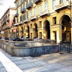 Re Umberto Metro Station