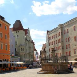 Haidplatz Square