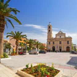 Mitropoleos Square