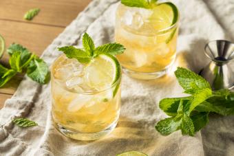 7 Low-Calorie Cocktails With Vodka and Diet Ginger Ale