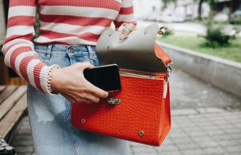 Practical Purses With Pockets for Everything