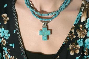 Turquoise Cross Necklace Styles With Everyday Appeal