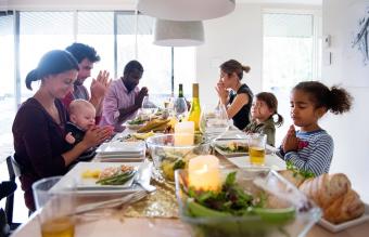 9 Inspiring Thanksgiving Prayers for Kids and Tips for Creating Their Own