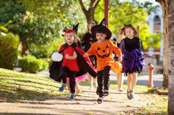 Homemade Kids’ Scary Scavenger Hunt Ideas That Creep It Real