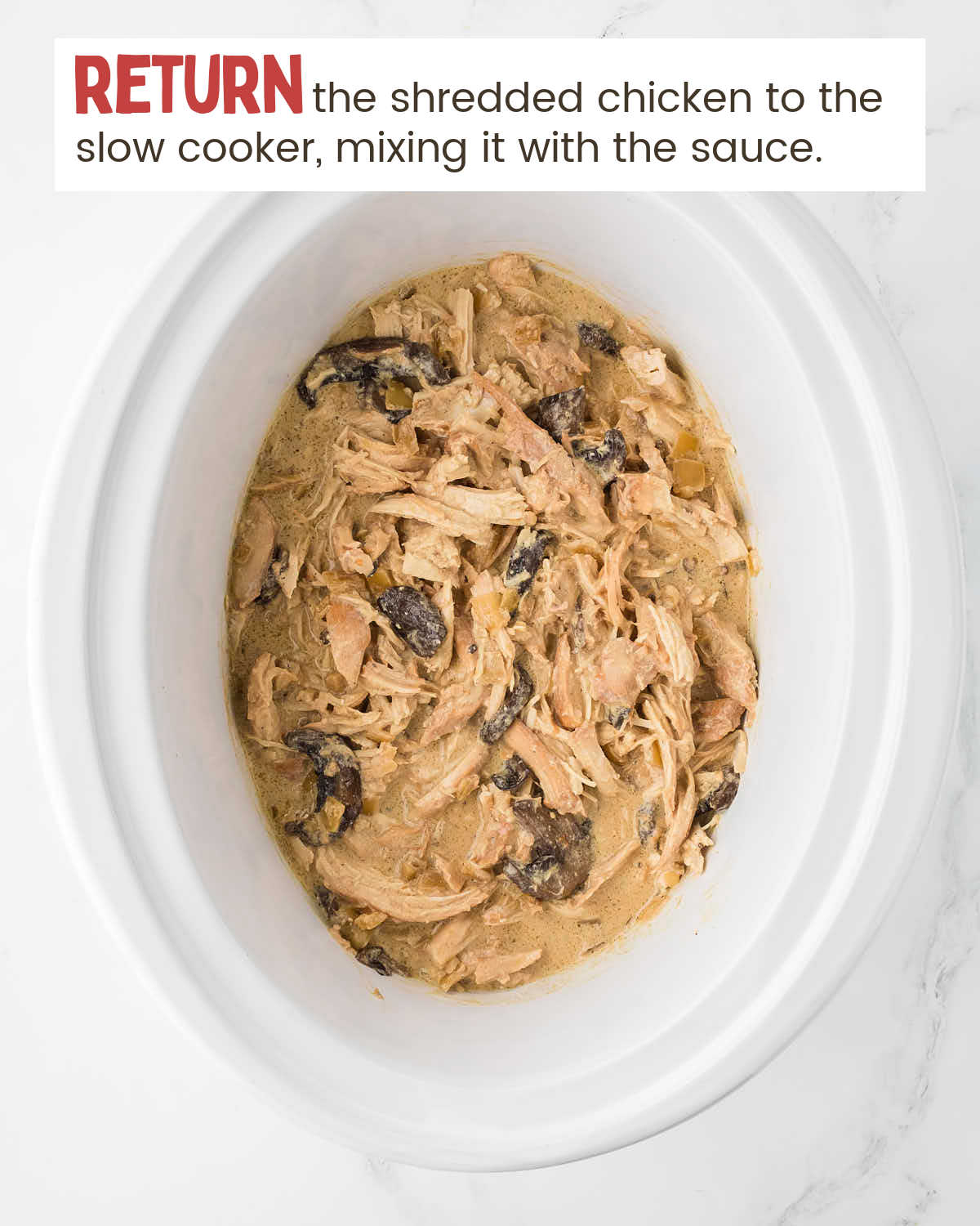 A top view of a slow cooker filled with mushrooms, onions, and chicken, with instructions in a text box.