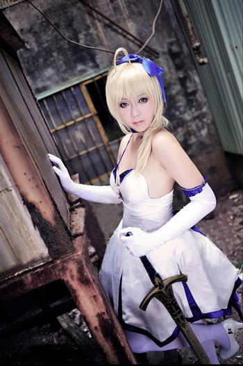 Fate/Stay Night/フェイト/ステイナイト saber  白礼服 コスチューム コスプレ衣装