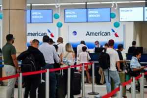 American Airlines resumes its flights after a technical glitch