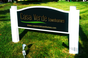 Townhome Multi-Family Property Exterior Sign | Schilder-Design von edge design