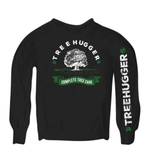 TreeHugger Tree service needs a new design with our current logo for fall attire consisting of ha... | Bekleidung-Design von 75-R-P-Z