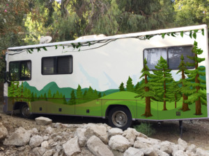 RV (recreational vehicle) Forest trees or Jungle vine wrap  | Car Wrap-Design von SAI DESIGNS