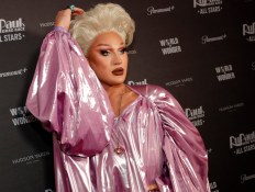 ‘RuPaul’s Drag Race UK’ Season 1 Winner The Vivienne Dies At Age 32