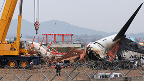 공항 ‘콘크리트 둔덕’ 철거후 재설치-지하화… 안전구역 짧은 곳은 ‘활주로 이탈방지 시스템’