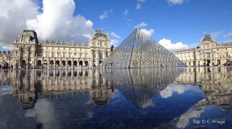 Things to do in Paris #3: Louvre Museum