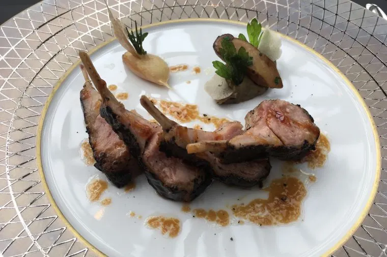 Robuchon au Dôme 