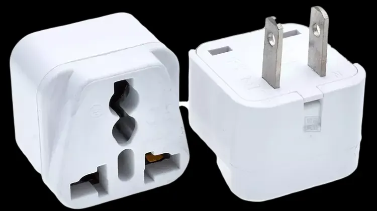 Taiwan plug: Adapters and converters for travelling Taiwan