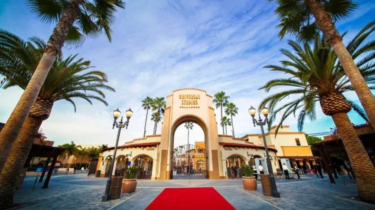 Trip.com Promo Code Malaysia: Universal Studios Hollywood: Buy a Day, Get a 2nd FREE