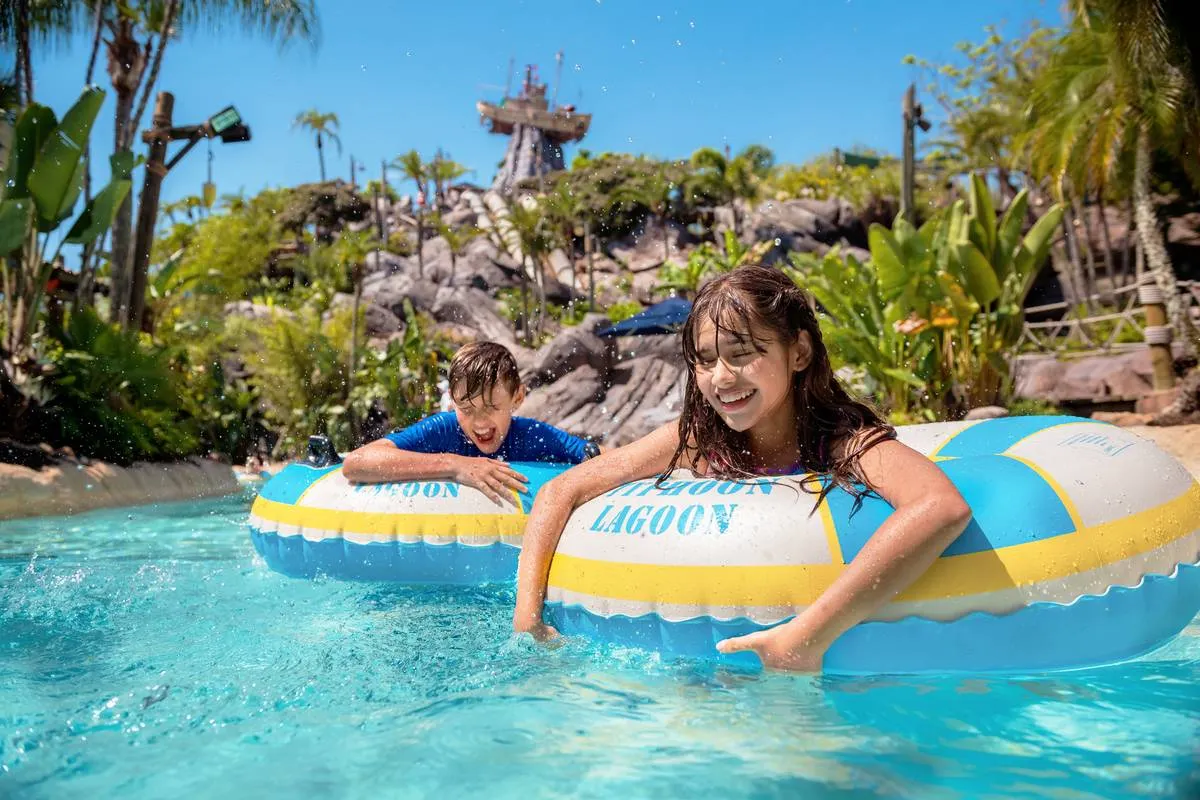 ดิสนีย์ไทฟูนลากูน(Disney's Typhoon Lagoon Water Park) - (ฟลอริดา)