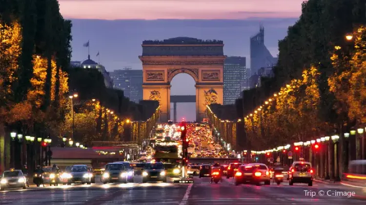 Things to do in Paris #1: Arc de Triomphe de l'Étoile