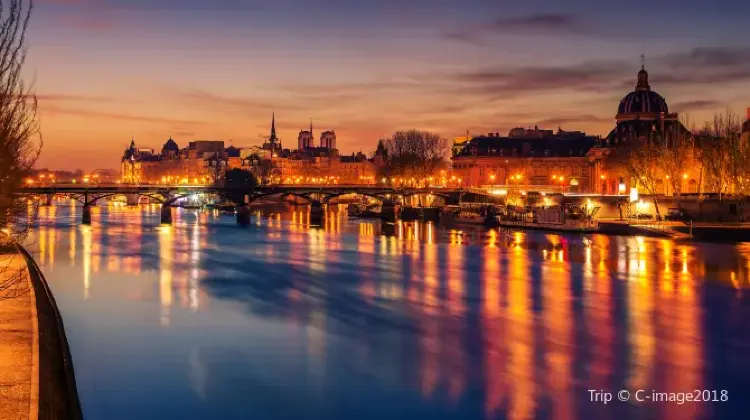 Things to do in Paris #4: Seine River