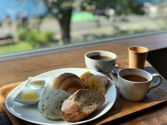 箱根美食 #2 Bakery and table 箱根