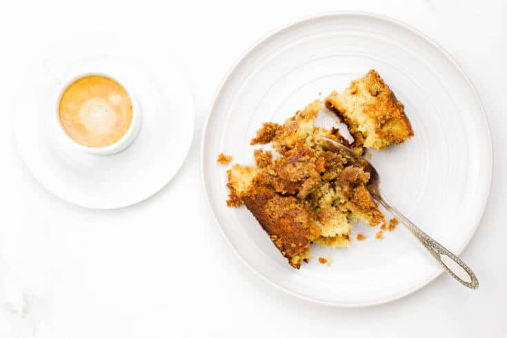 Gluten-free coffee cake recipe - Dr. Axe