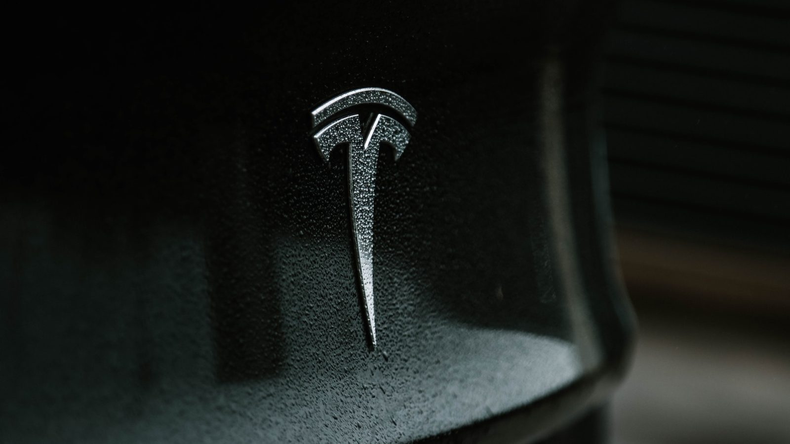 Tesla logo