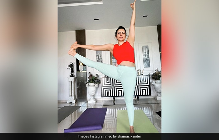 International Yoga Day 2022: Here"s How B-Town Celebs Celebrated Yoga Day