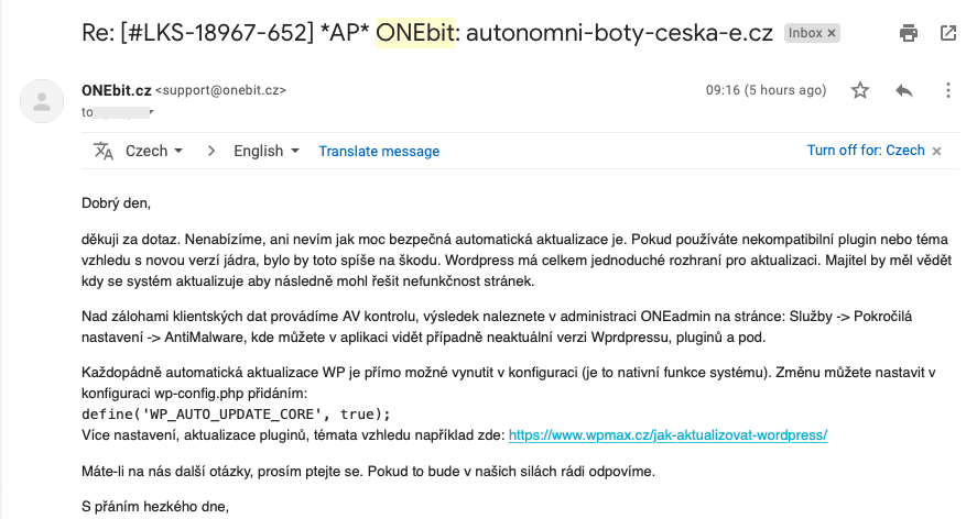 Ukázka odpovědi zákaznické podpory, zda je možné vynutit automatickou aktualizaci