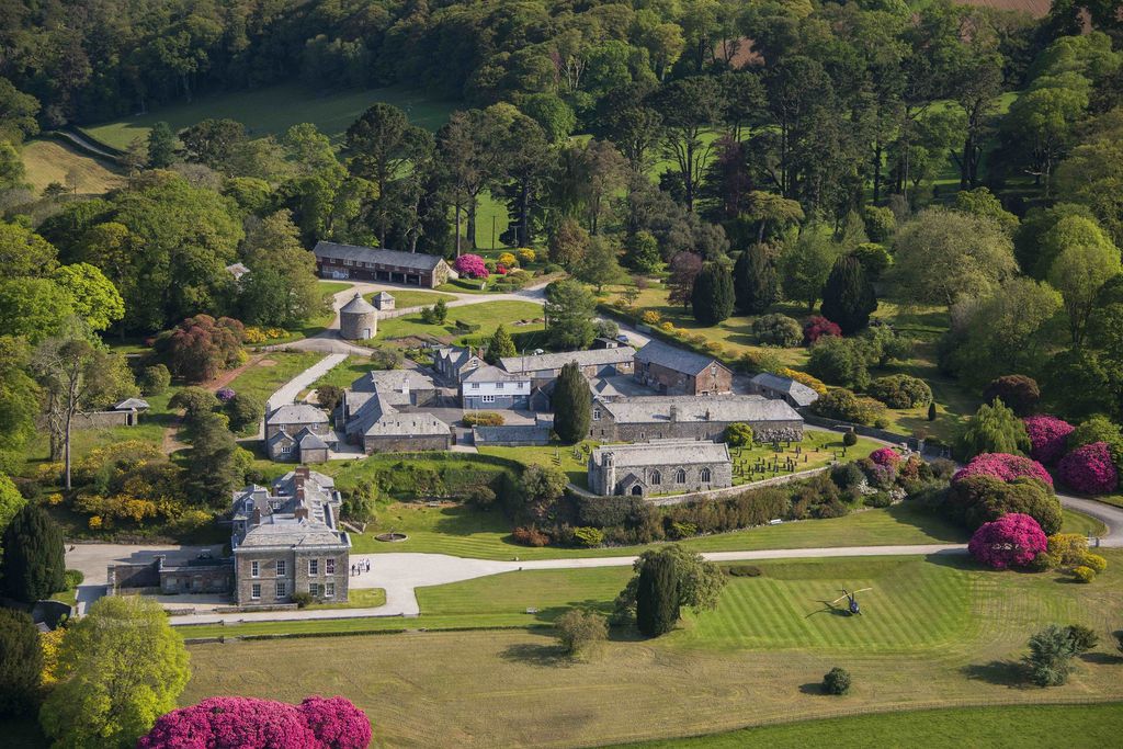 Head Groom's House at Boconnoc 20 - Gallery