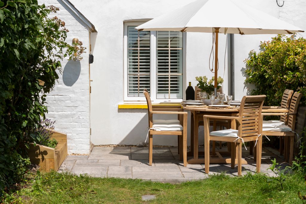 3 Coastguard Cottages 1 - Gallery