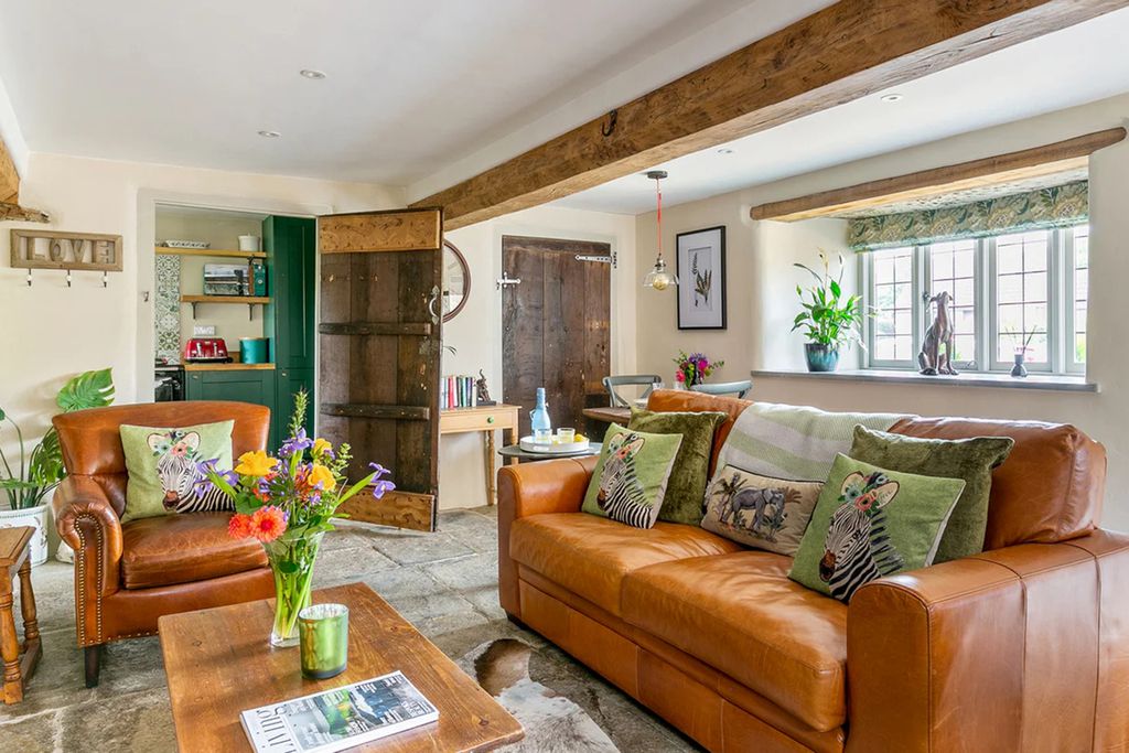 Bramley Cottage 4 - Gallery