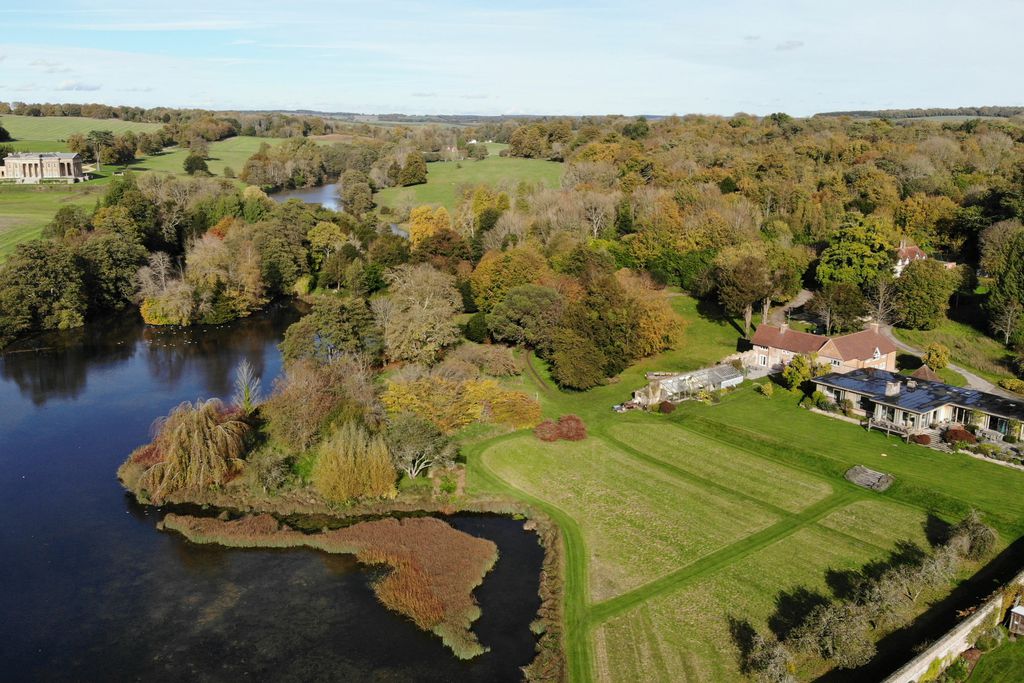 Lake House Cottage 1 - Gallery