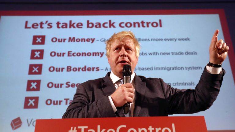 LONDON, ENGLAND - JUNE 04:  Boris Johnson MP talks to supporters during a Vote Leave rally on June 4, 2016 in London, England. Boris Johnson and the Vote Leave campaign are touring the UK in their Brexit Battle Bus. The campaign is hoping to persuade voters to back leaving the European Union in the Referendum on the 23rd June 2016.  (Photo by Carl Court/Getty Images)