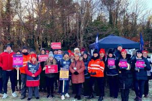 RCN-members-on-strike-in-Northern-Ireland-on-20-December-2022-300x200.jpg