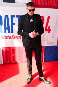 NEW YORK, NEW YORK - JUNE 26: Dalton Knecht arrives prior to the first round of the 2024 NBA Draft at Barclays Center on June 26, 2024 in the Brooklyn borough of New York City. NOTE TO USER: User expressly acknowledges and agrees that, by downloading and or using this photograph, User is consenting to the terms and conditions of the Getty Images License Agreement. (Photo by Sarah Stier/Getty Images)