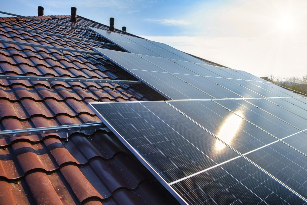 proper solar-clay-tile-roof-installation