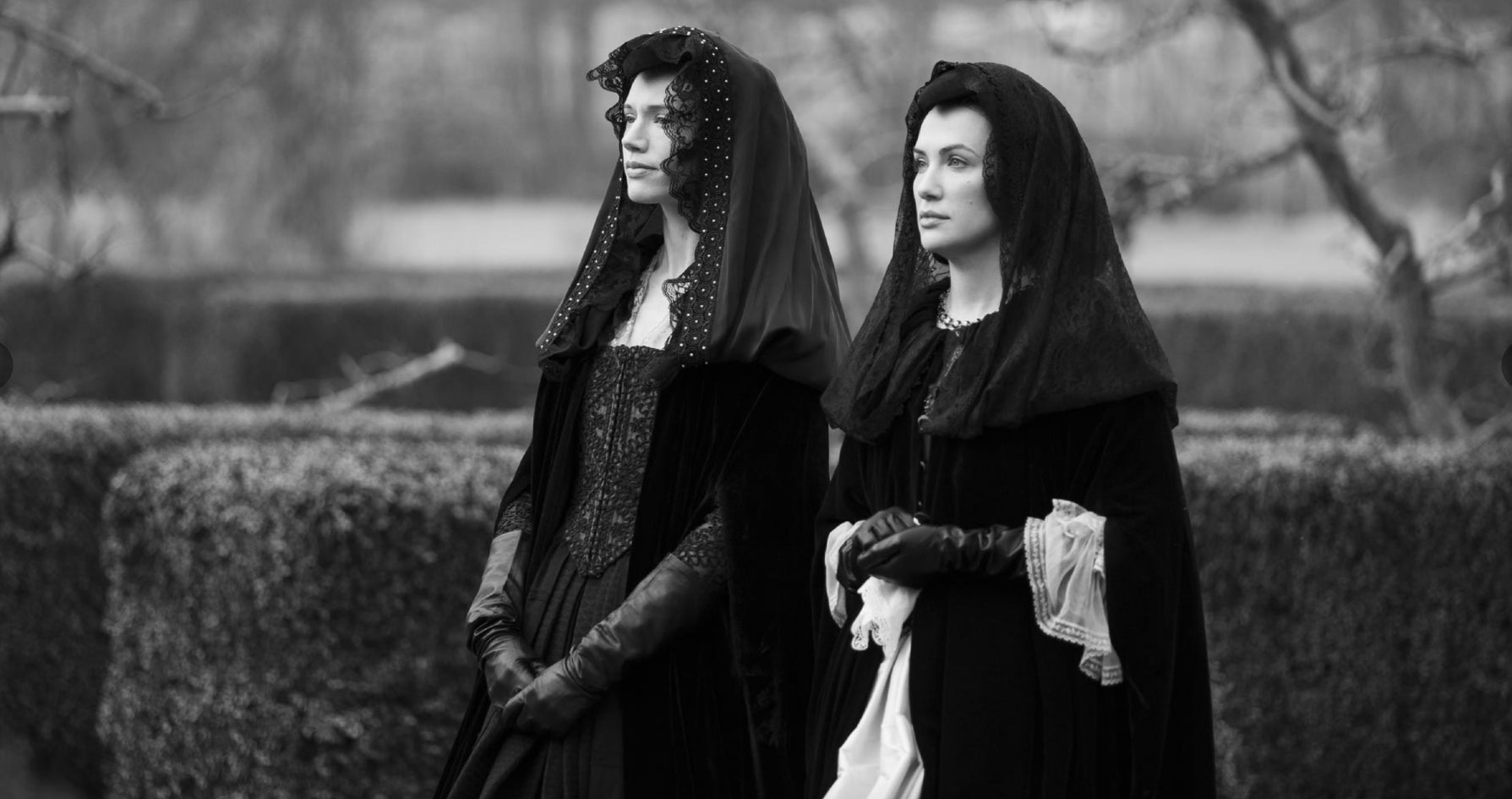 Sisters Perdita (Catherine Parker) and Viola (Kate Siegel) in The Haunting of Bly Manor’s black-and-white eighth episode.