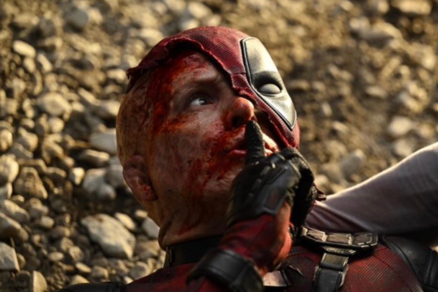 Deadpool Thor Crying