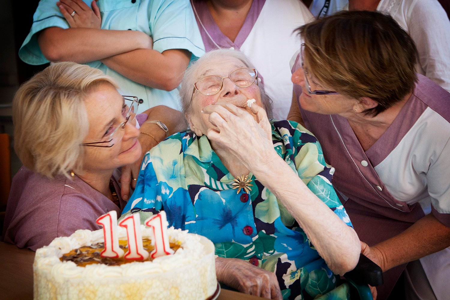 Odette Ambulher was born on the 17th September 1901. She is celebrating her 111th birthday in the retirement home in Laigne-en-Belin, Sarthe in France.