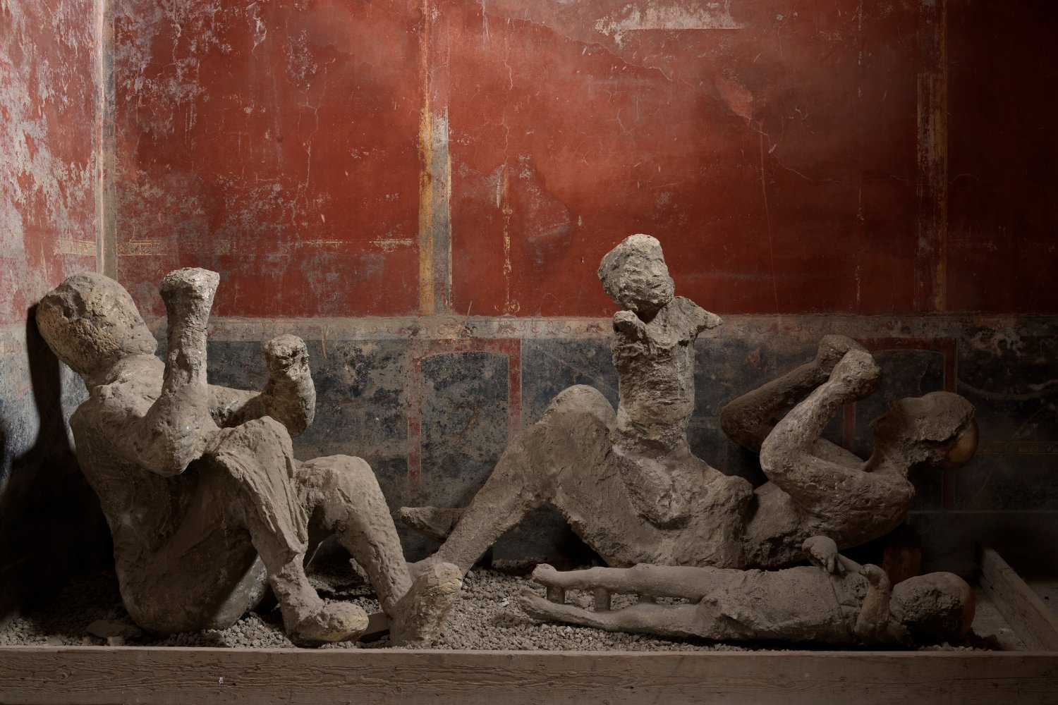 Casts of victims of the 79 CE eruption at Pompeii.