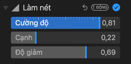 Các điều khiển làm nét trong khung Điều chỉnh.