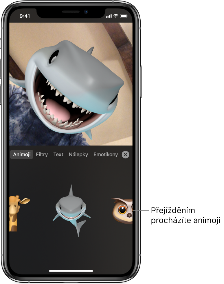 Snímek videa v prohlížeči s vybranou volbou Animoji a postavičkami animoji níže
