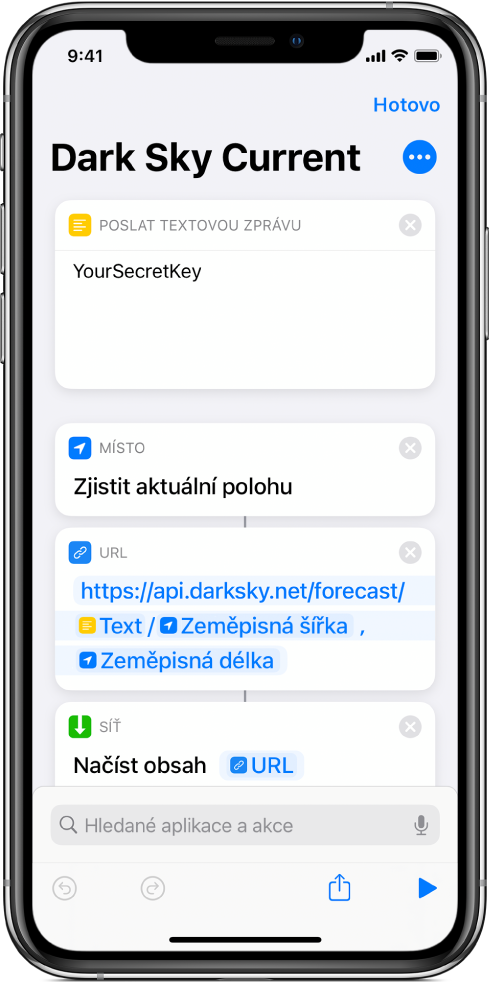 Akce Zjistit aktuální polohu přidaná mezi akci Text a akci URL ve zkratce požadavku API pro službu Dark Sky