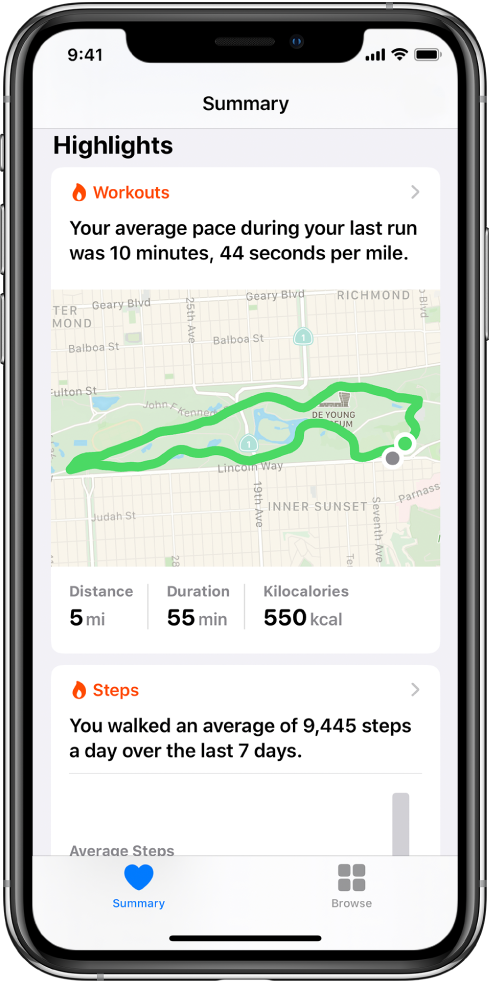 Rakenduse Health kuva Summary, kus kuvatakse esiletõsted, mis sisaldavad viimase jooksutreeningu aega, distantsi ja marsruuti ning viimase 7 päeva jooksul tehtud keskmist sammude arvu päevas.
