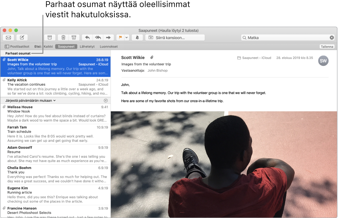 Mail-ikkuna, jossa luettelon yläosassa näkyvät ensin parhaat osumat ja sen jälkeen muut tulokset.