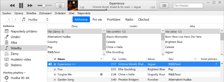 Hlavní okno iTunes: Napravo od bočního panelu nad seznamem skladeb je sloupcový prohlížeč