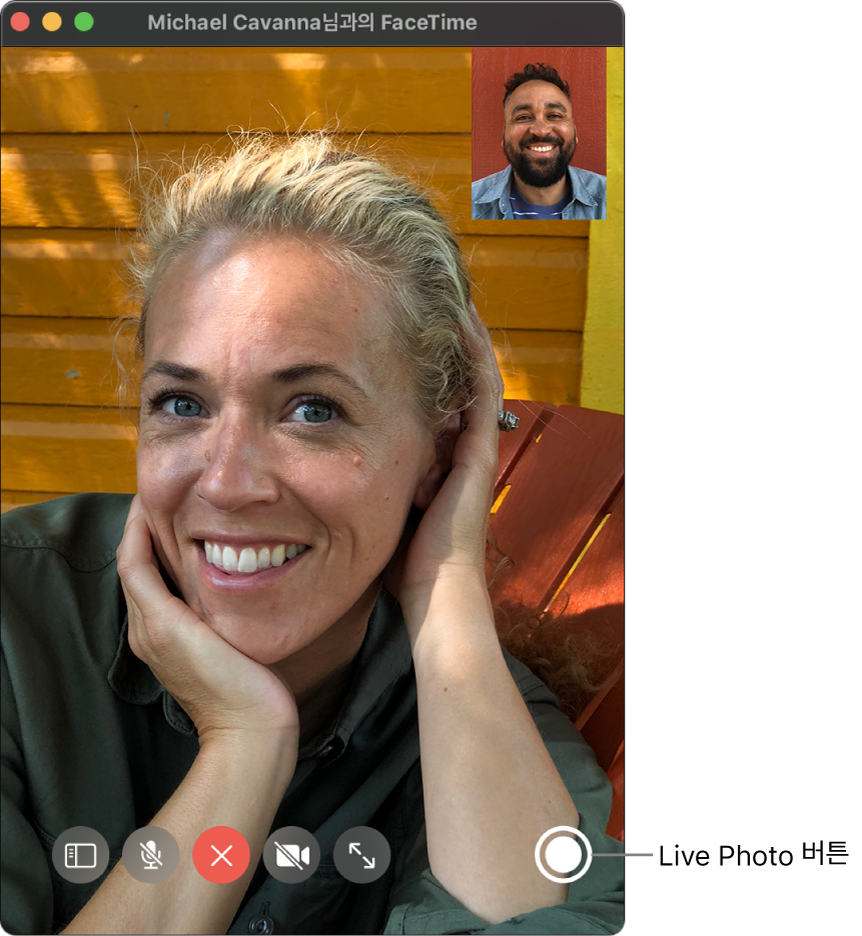 Live Photo 버튼을 보려면 포인터를 FaceTime 윈도우 위로 이동하십시오.