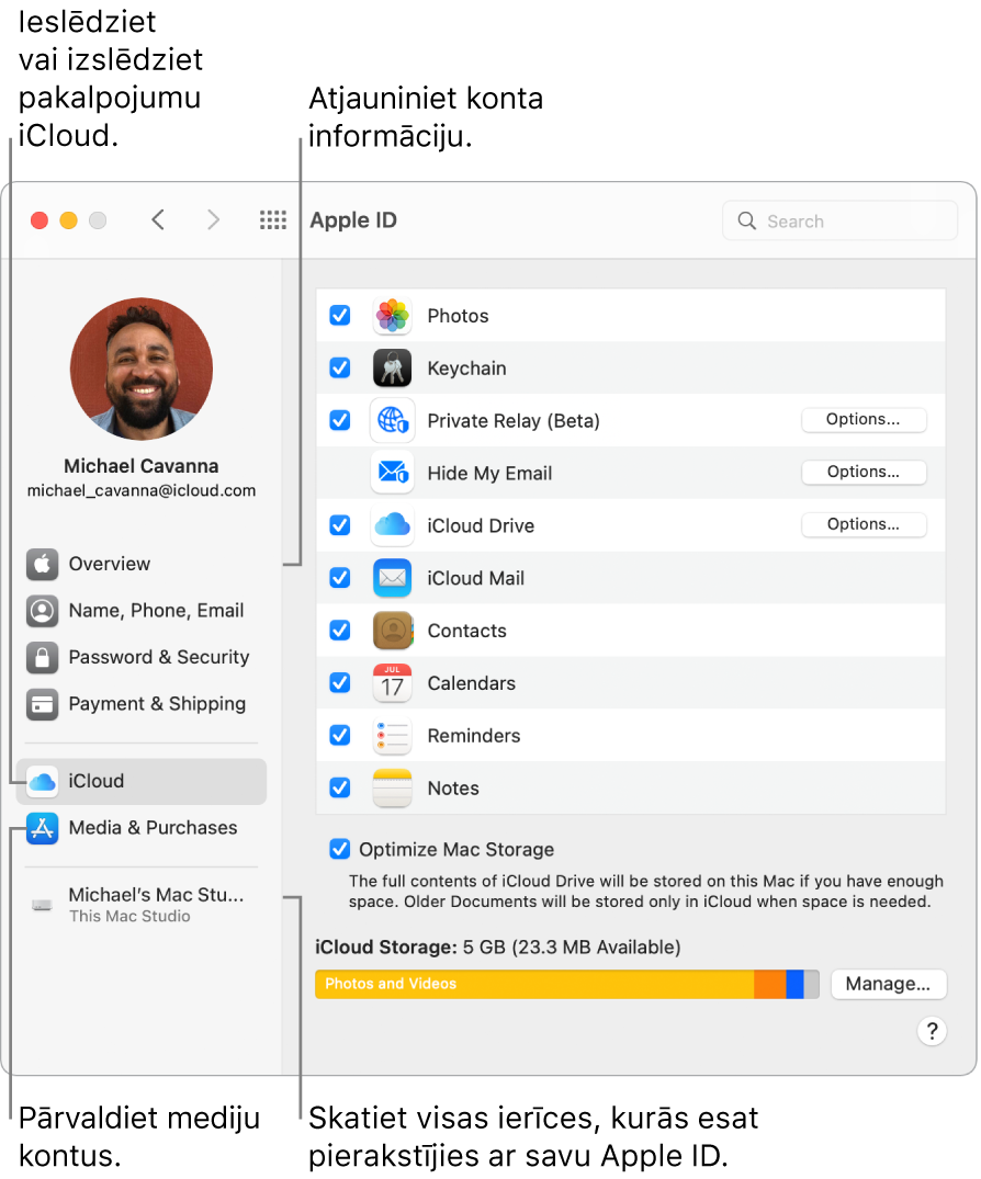 Apple ID rūts izvēlnē System Preferences. Noklikšķiniet uz elementa sānu joslā, lai atjauninātu savu konta informāciju, ieslēgtu vai izslēgtu pakalpojumu iCloud, pārvaldītu mediju kontus un skatītu visas ierīces, kurās esat pierakstījies ar savu Apple ID.